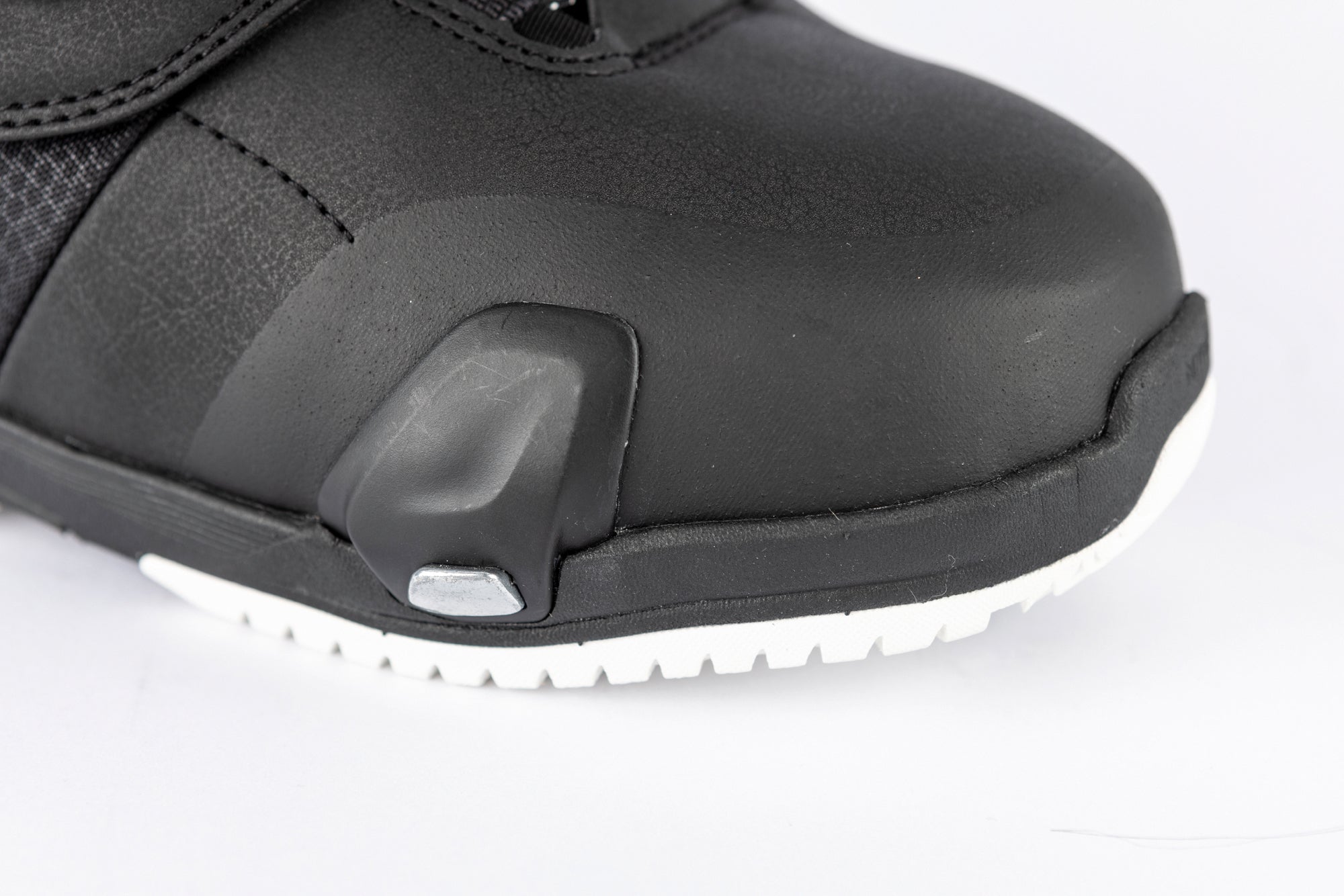 MONARCH STEP ON TLS 2026